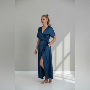 ✨ NWT Royal Blue Satin Wrap Midi Dress Tie Waist Flutter Sleeve M